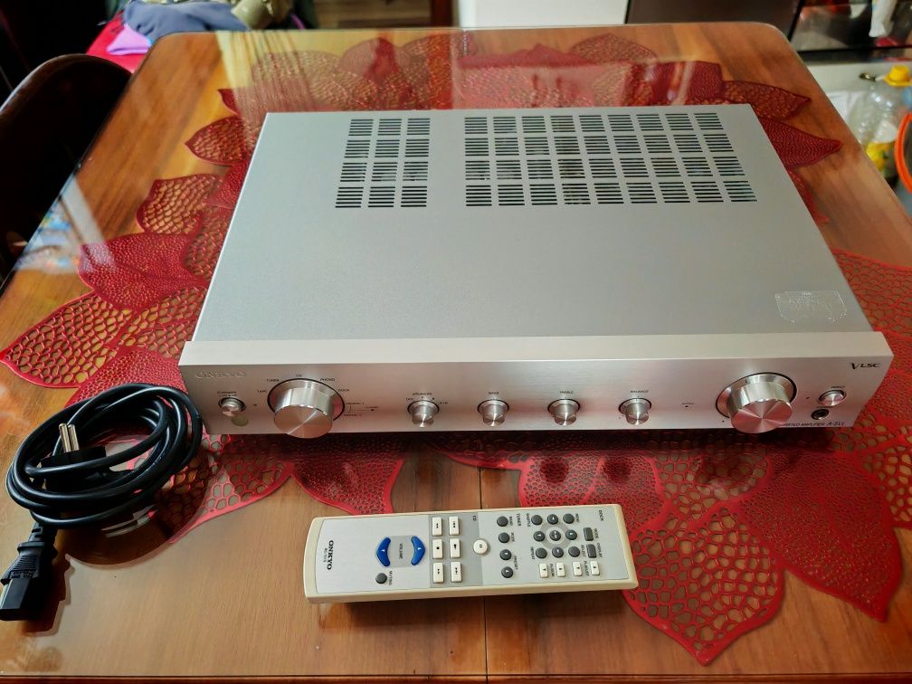 Wzmacniacz onkyo A-5VL Dual mono Dac