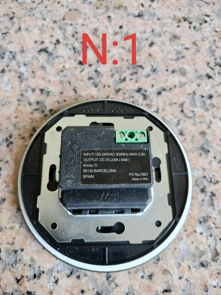 Tomadas duplas USB novas
