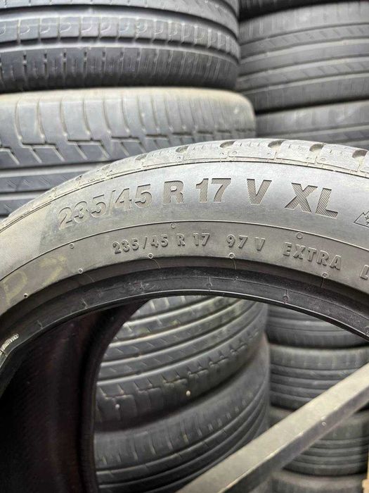 235/45 R17 Continental пара зима