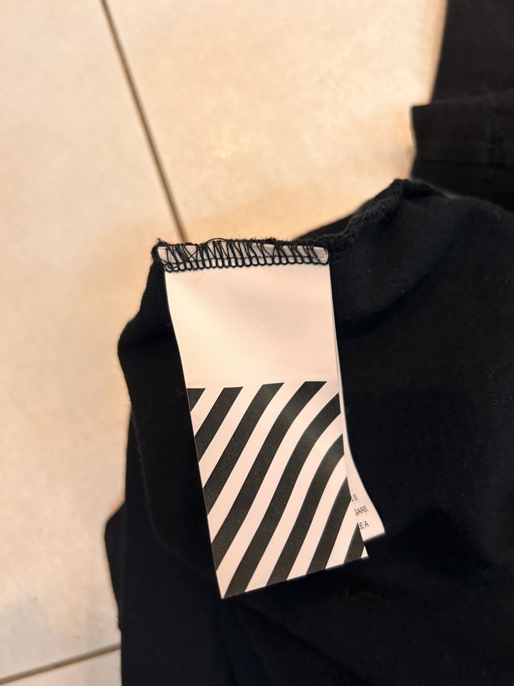 Футболка Off-White