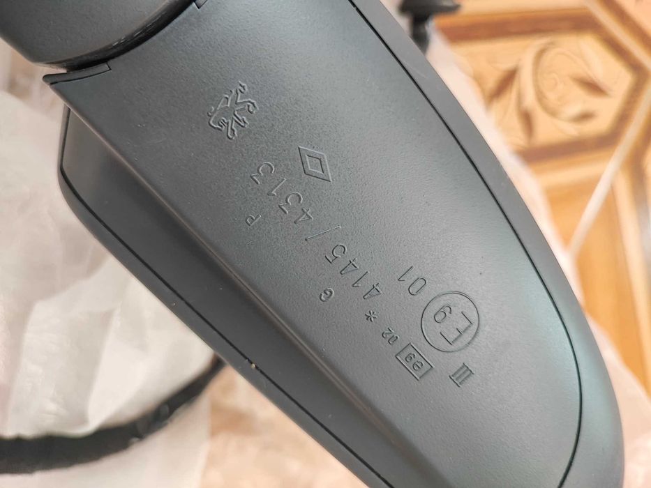 Peugeot 407 coupé - retrovisor