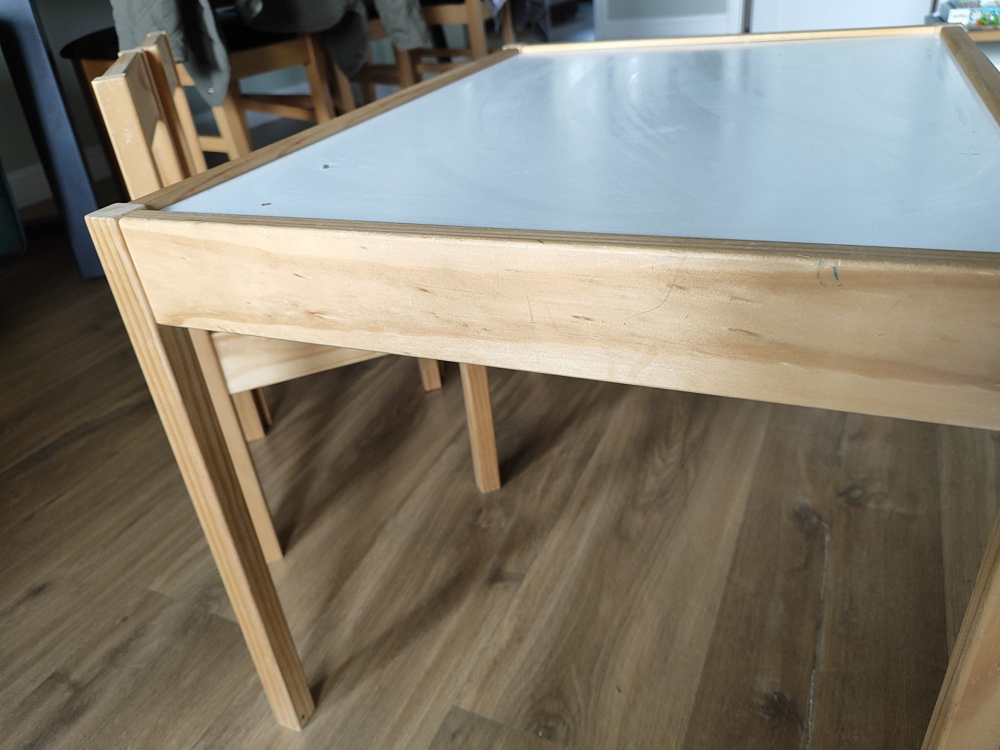 Stolik i krzesła dziecięce Ikea
