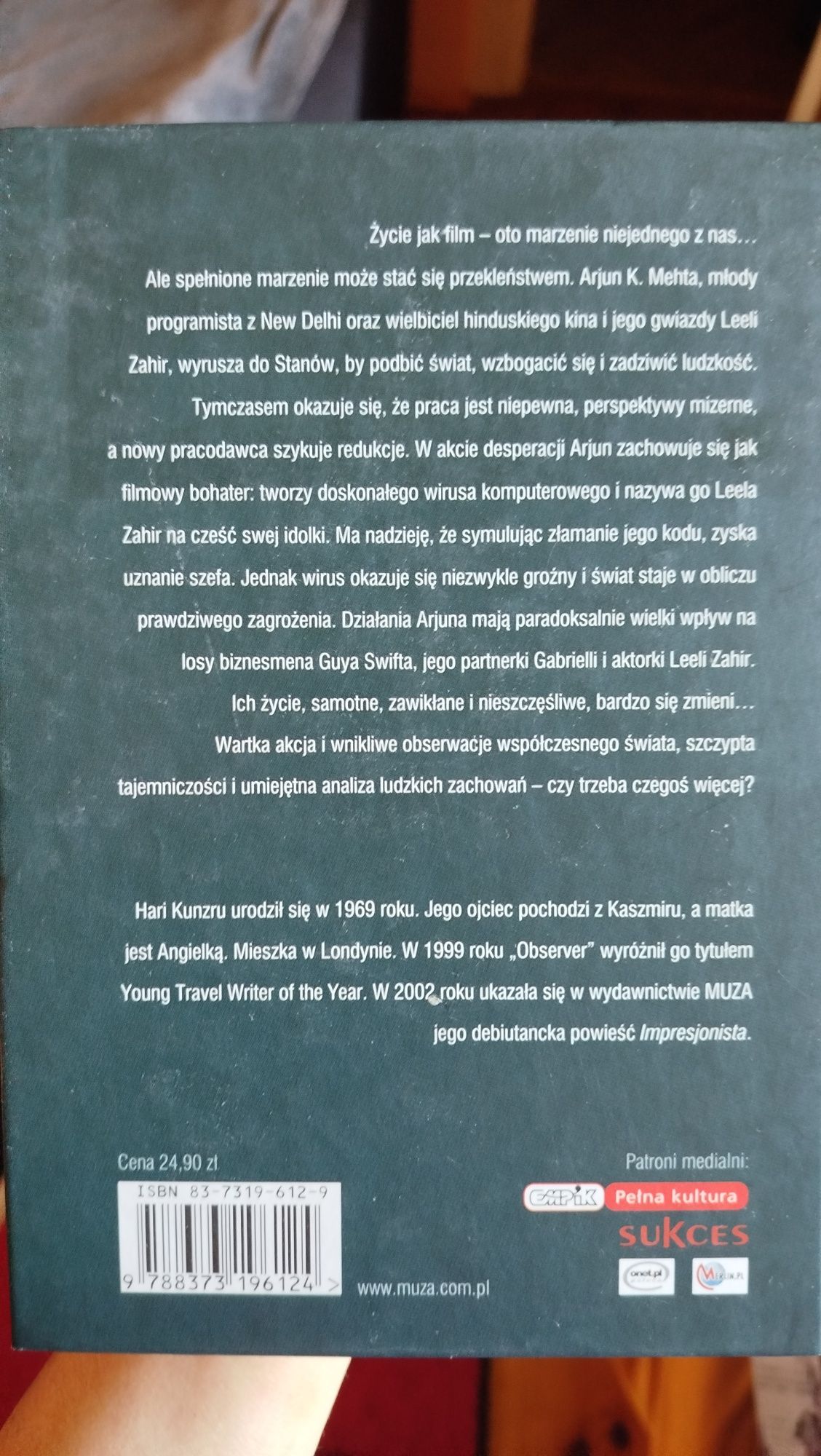 "Transmisja" Hari Kunzru