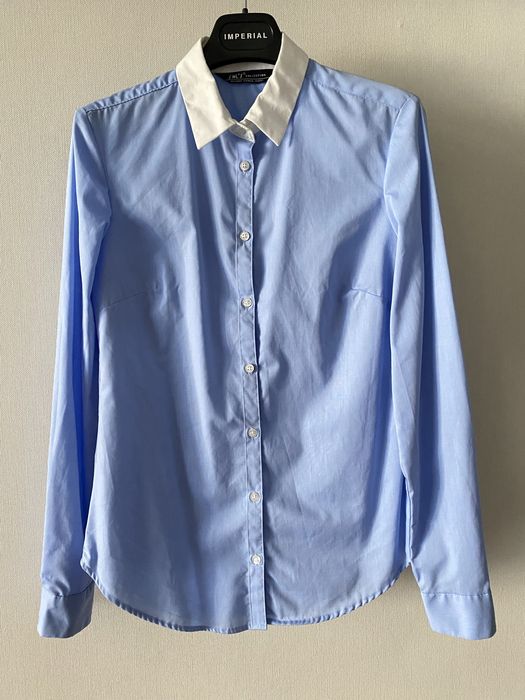 Сорочка жіноча голуба з білим коміром
