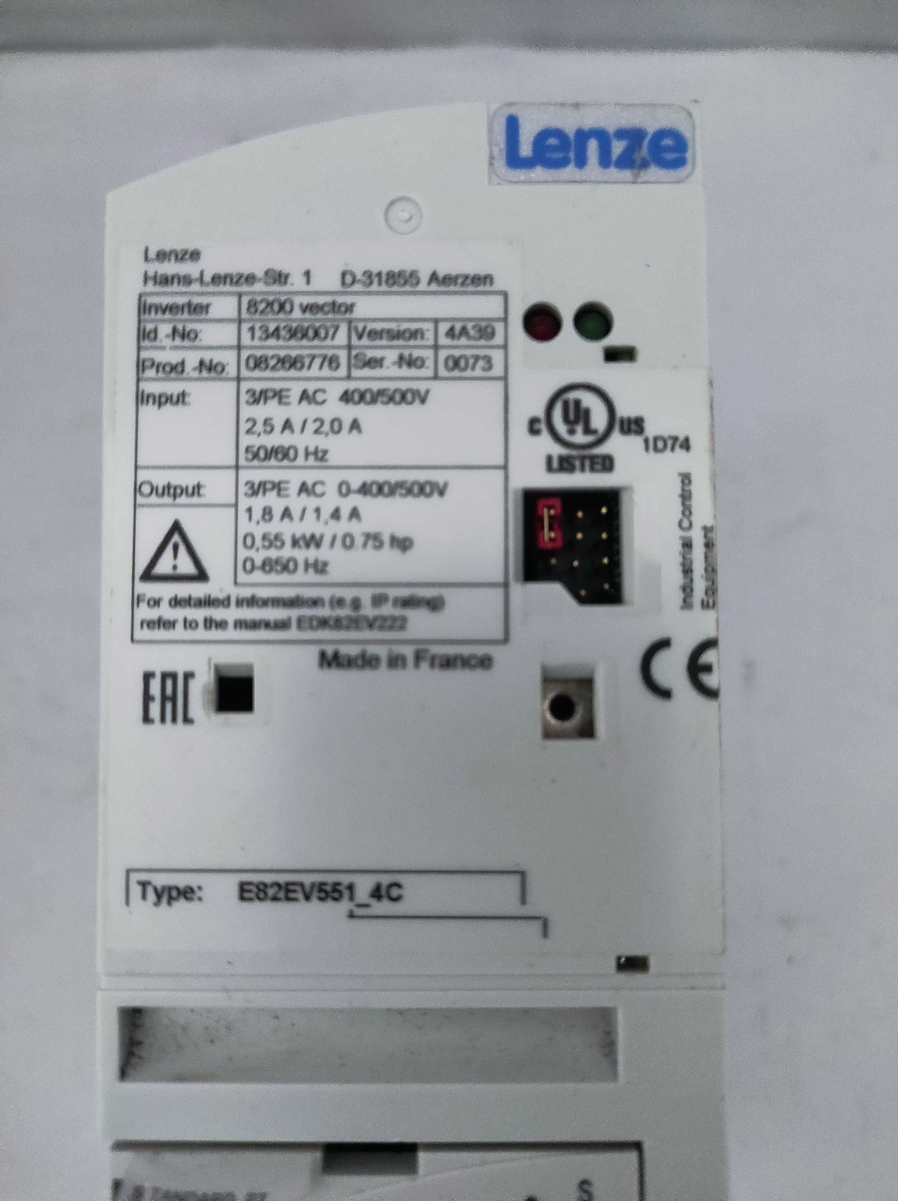 Перетворювач частоти, частотник Lenze E82EV551_4C