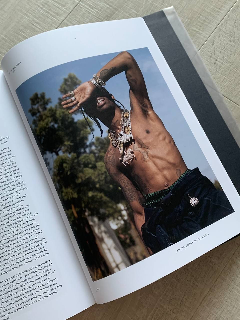 Книга Stone Island Storia / Книжка Stone Island