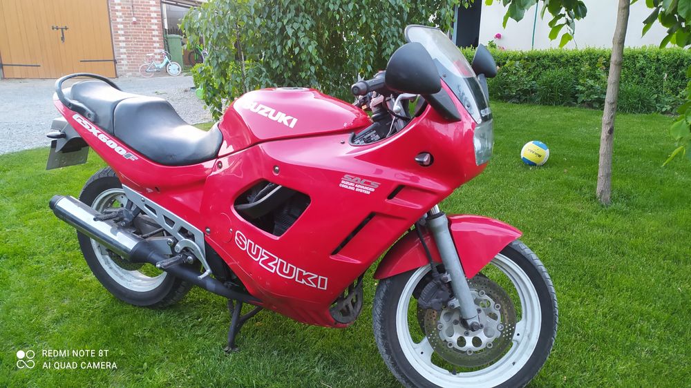 Motocykl Suzuki gsx600f