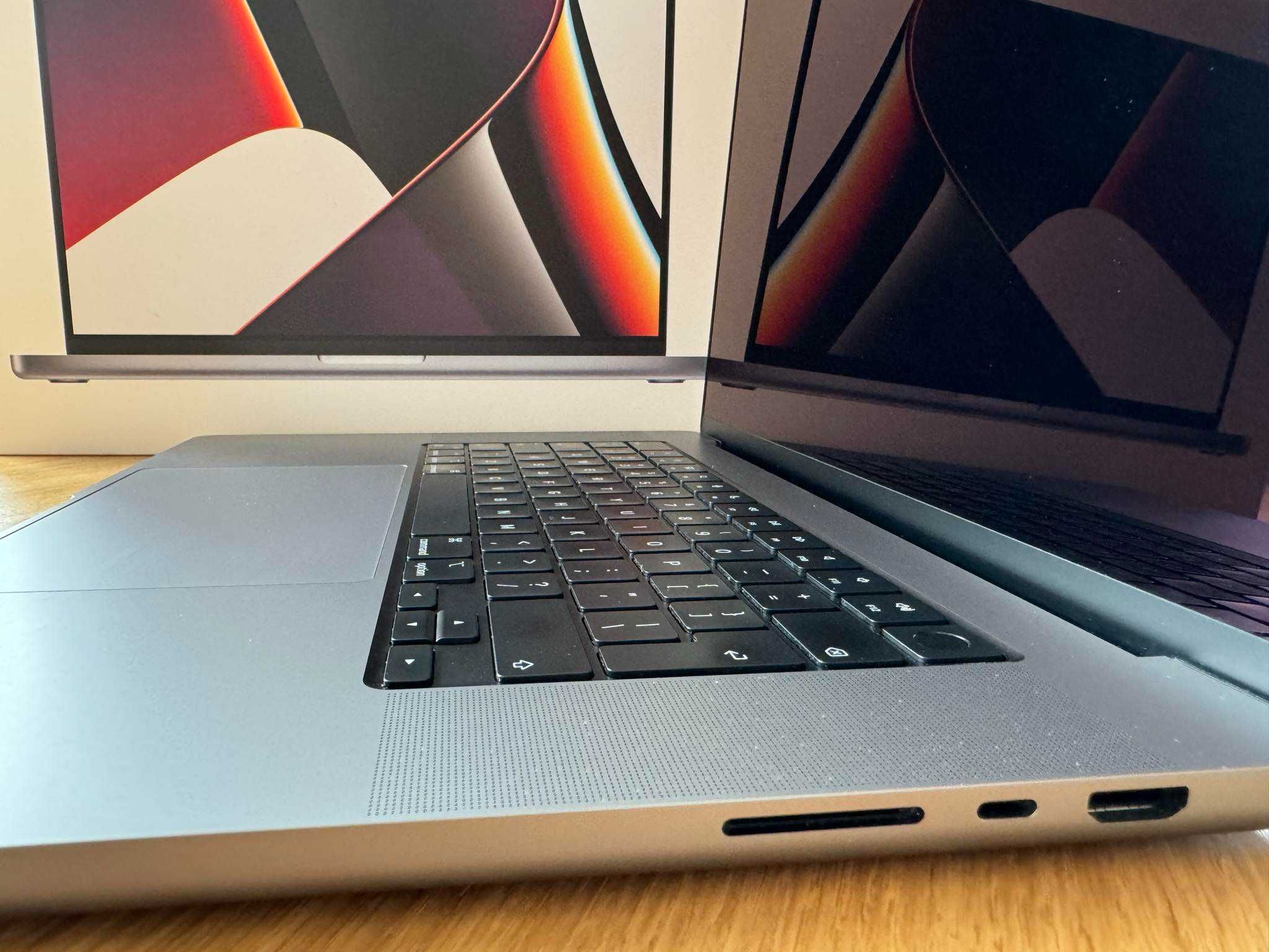 APPLE MacBook Pro 16 M1 Pro/16GB/512GB SSD/Gwiezdna szarość