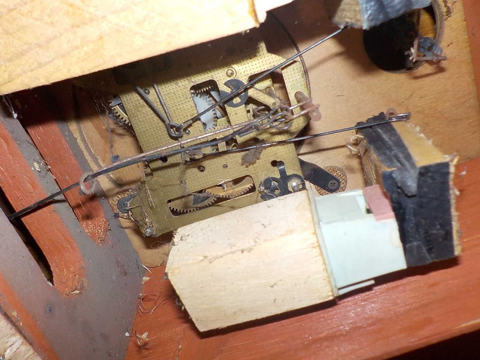 stary zegar z kukułką  antyk  dla hobby sty złota rączka