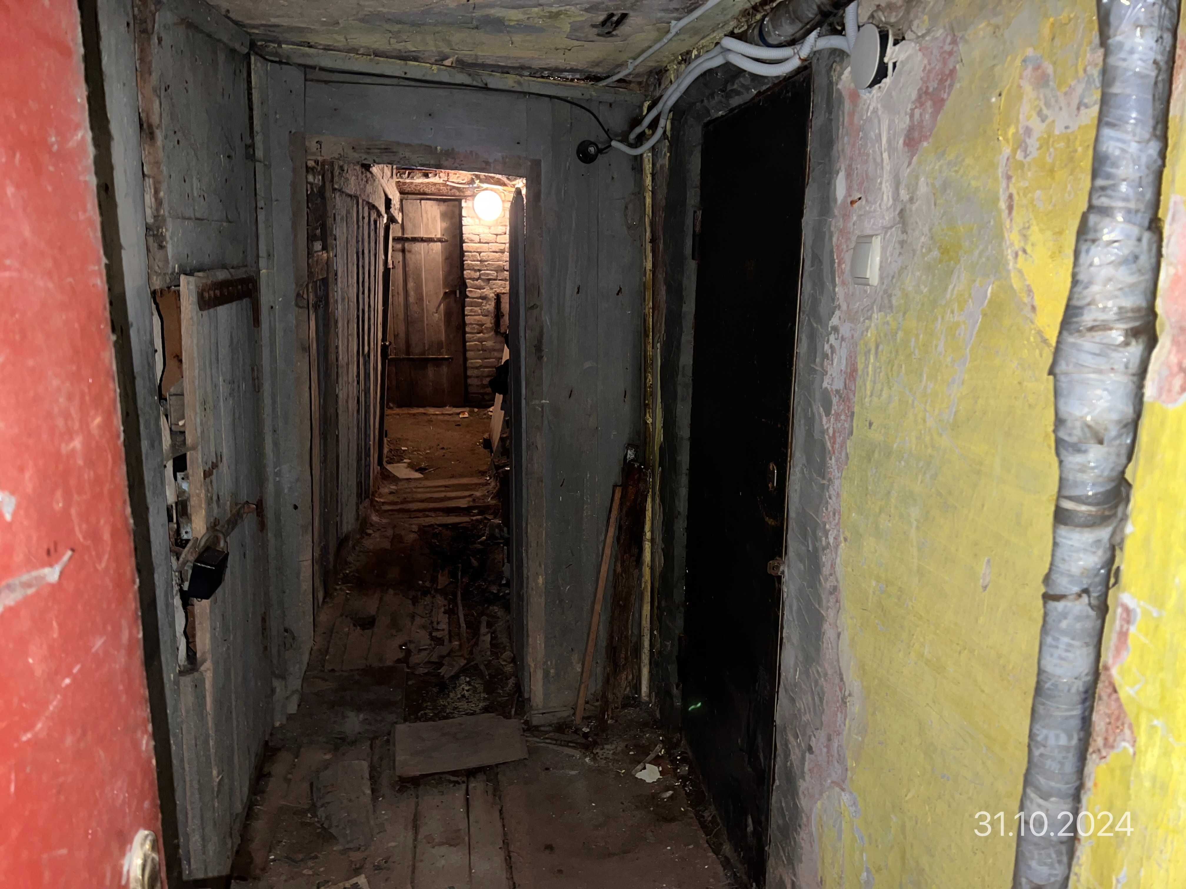 Нежитлові приміщення цокольного поверху, площею 17,3 кв.м, м.Львів