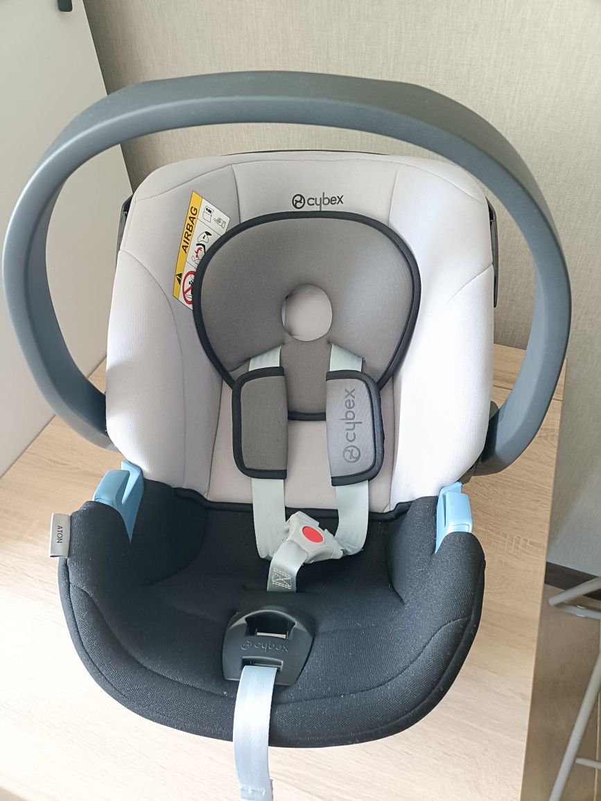 Автокрісла Cybex Aton Universal