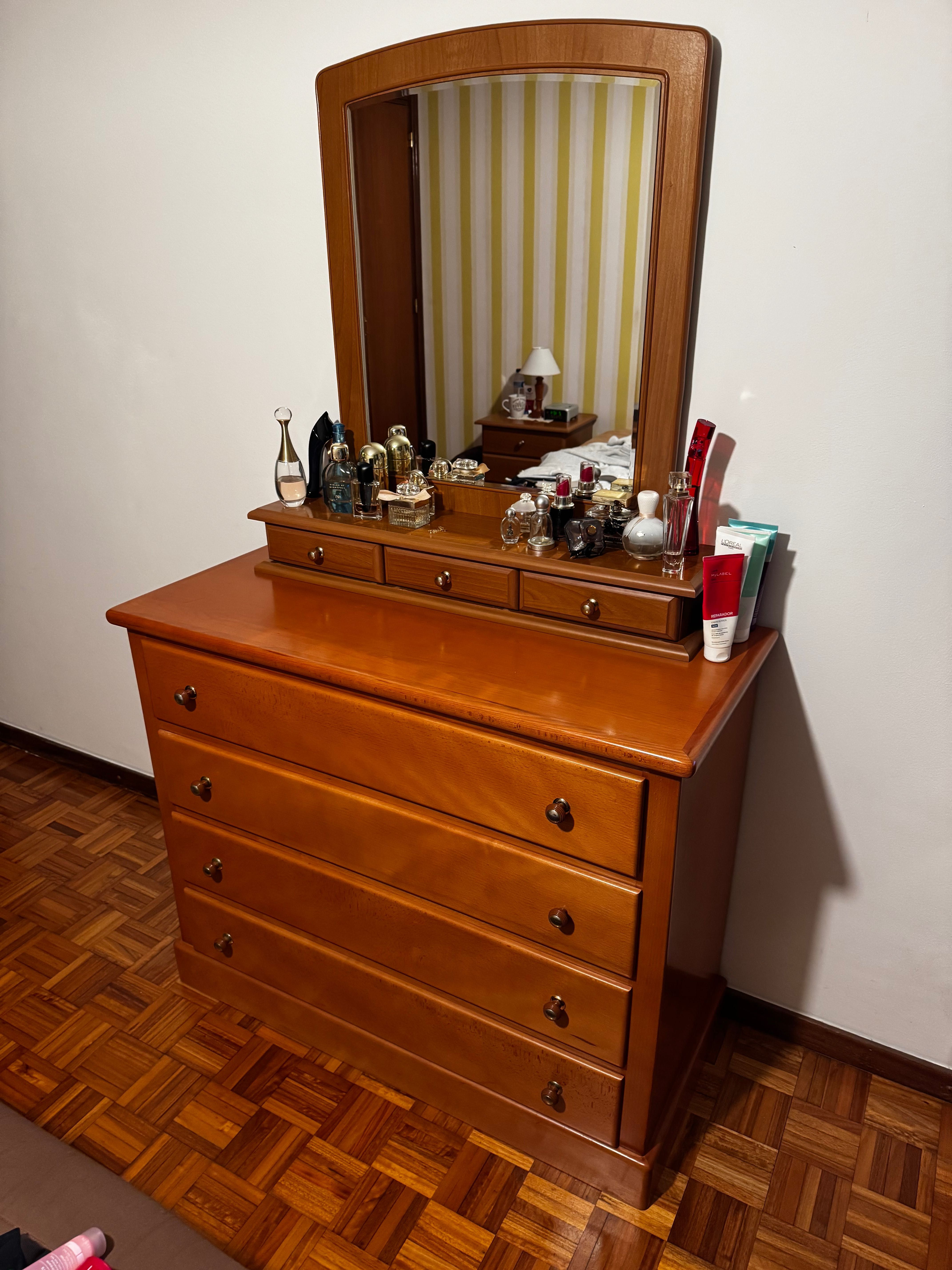 Cómoda quarto, Pinho, cor mel