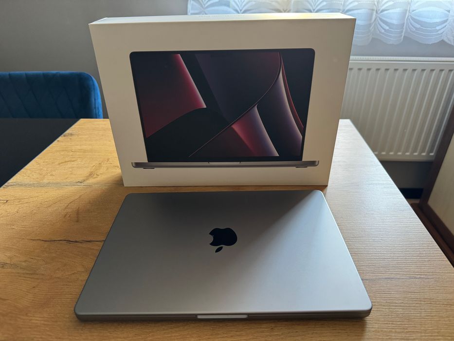 MacBook Pro 14" M2 Pro (12 rdzeni CPU, 19 rdzeni GPU), 16GB, 1TB