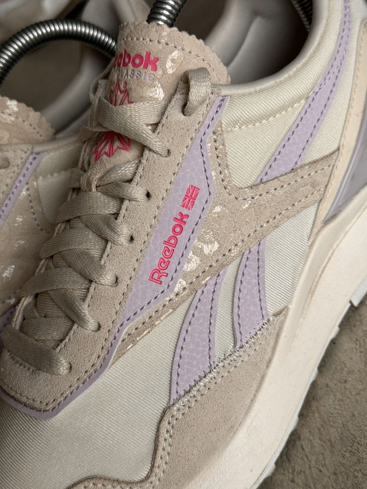 Продам кросівки Reebok Classic Leather Legacy AZ (beige Purple)