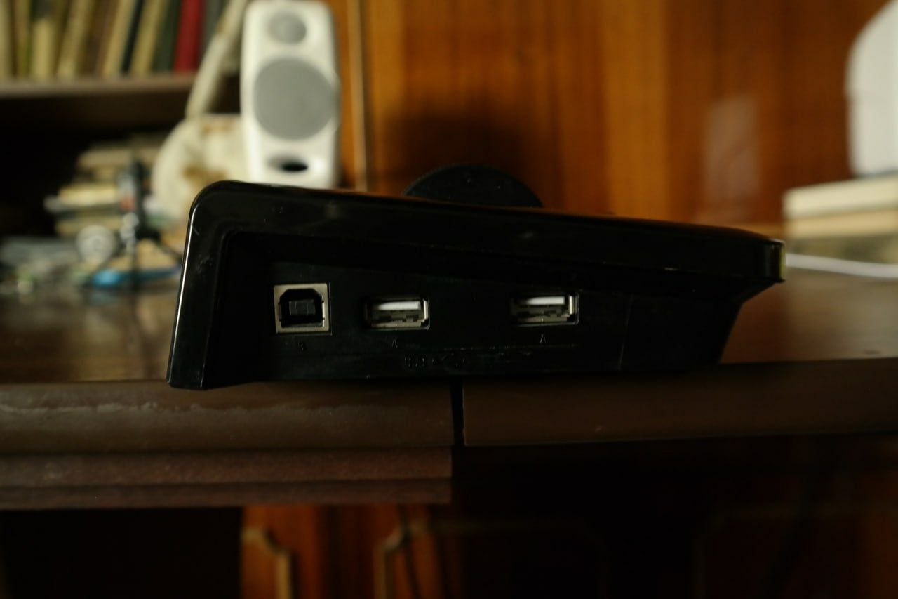 Midi-клавиатура Korg microKEY37 BK
