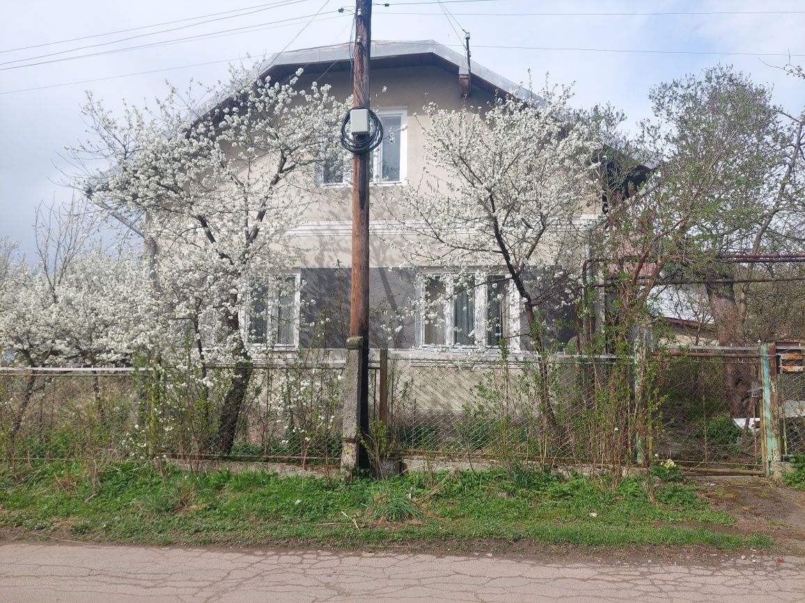 Продаж житлового будинку 110м2 вул. Карпенка Карого м. Дрогобич