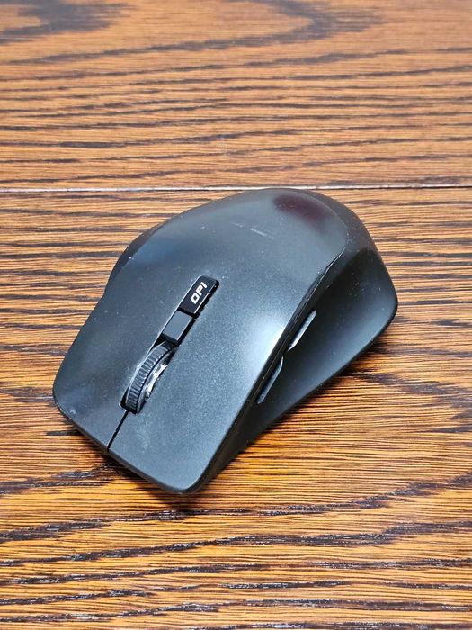 Myszka bezprzewodowa ASUS WT425 optyczna używana #042