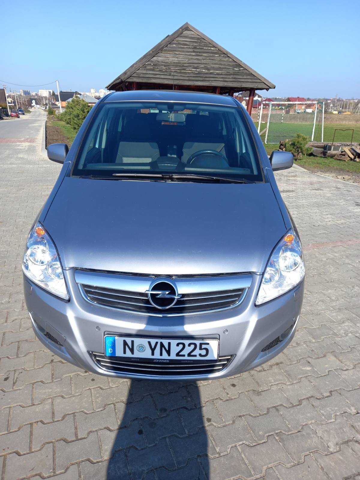 OPEL zafira2011рік.1.7диз