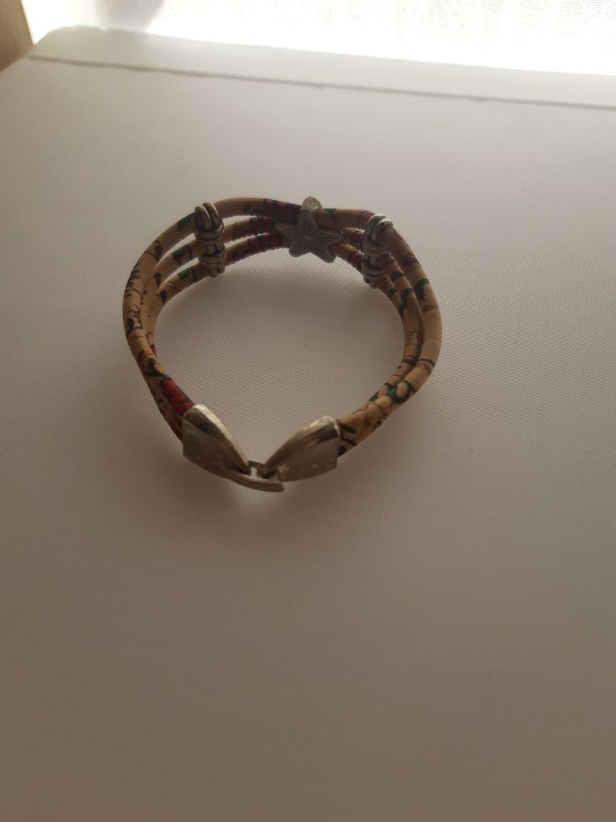 Pulseira em cortiça