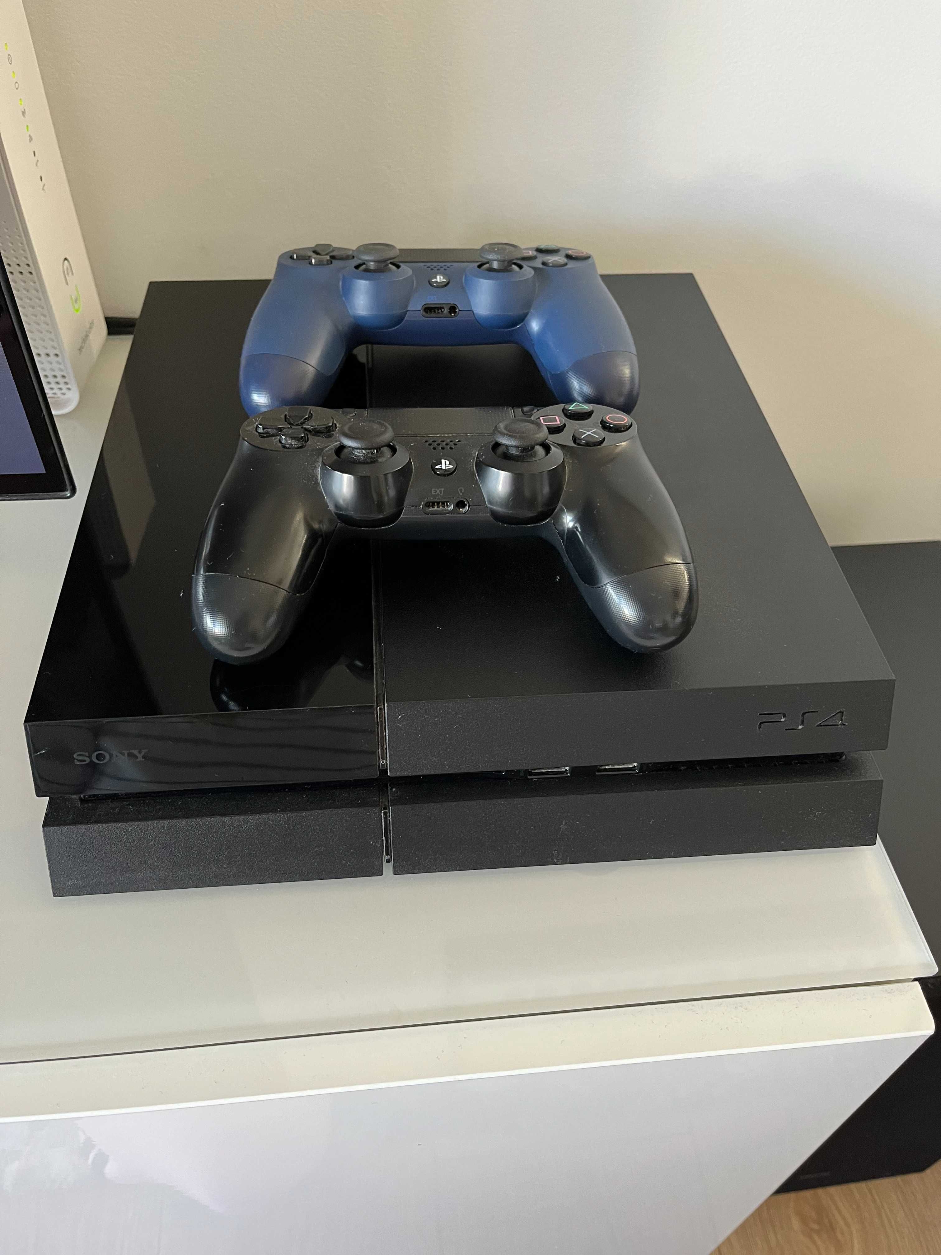 PlayStation 4 1TB 2 pady