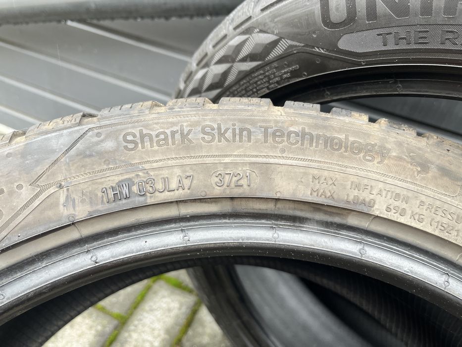 Opona 225/45/18  95v XL  M+S Zimowa Uniroyal Winter Expert.