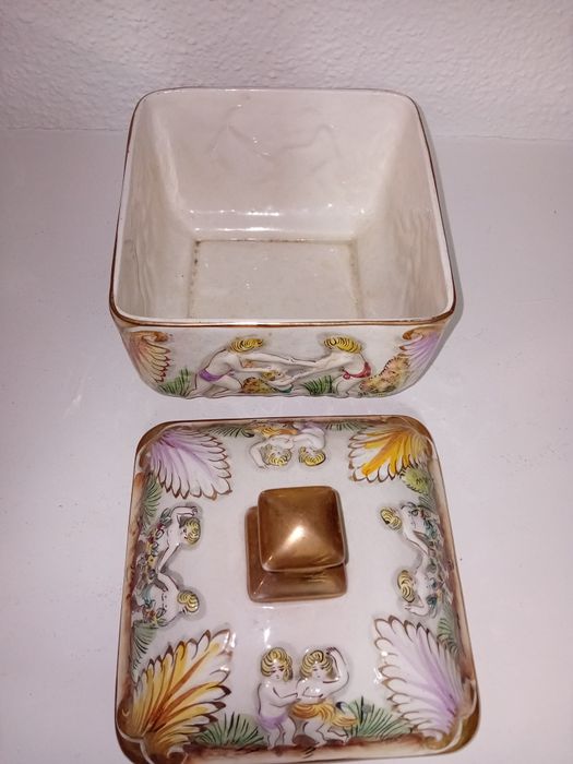 Bomboneira antiga ELPA Alcobaça