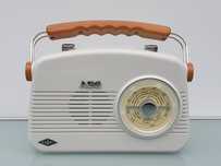 AEG Radio tranzystorowe w stylu retro