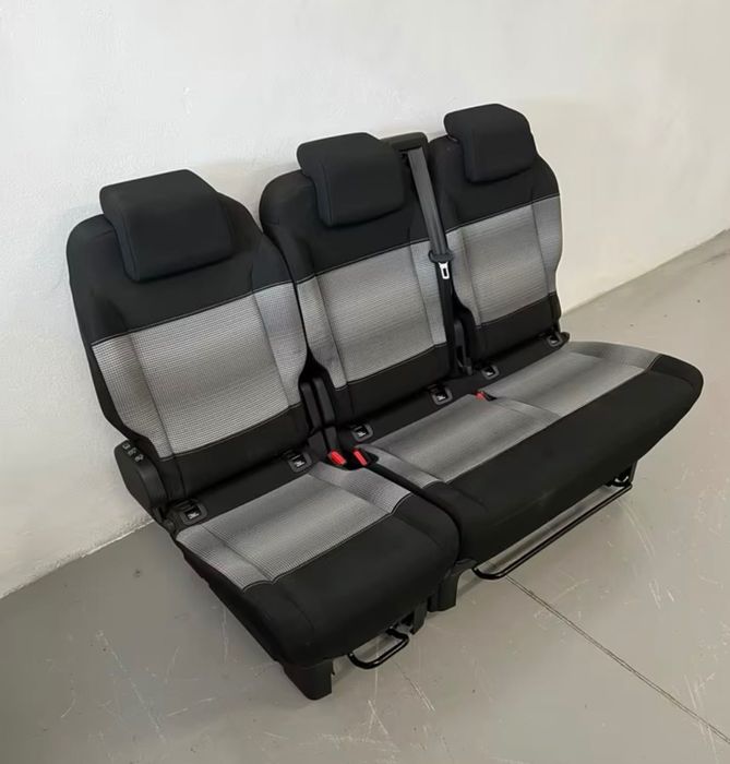 Fotele 2+1 Spacetourer Traveller Zafira Life Proace Scudo syst szynowy