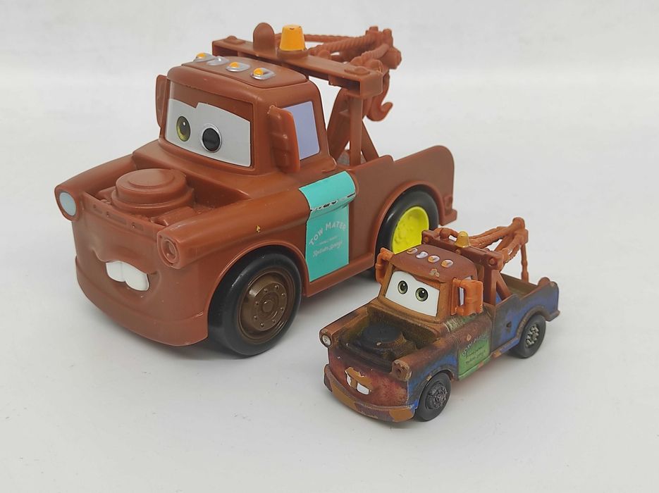 2x Samochodzik złomek auta, dźwięki interaktywny Mattel Disney