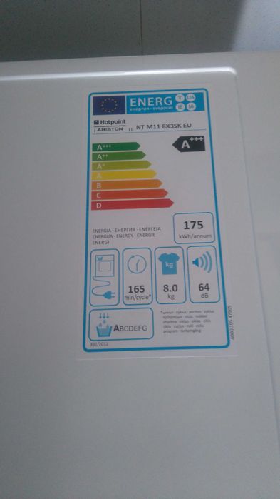 Máquina de Secar Roupa HOTPOINT Active 9KG