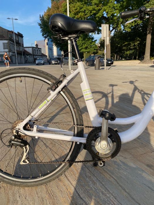 Bicicleta E-8000 Orus