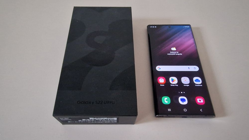 Samsung s22 ultra. Stan dobry + bez pęknięć.