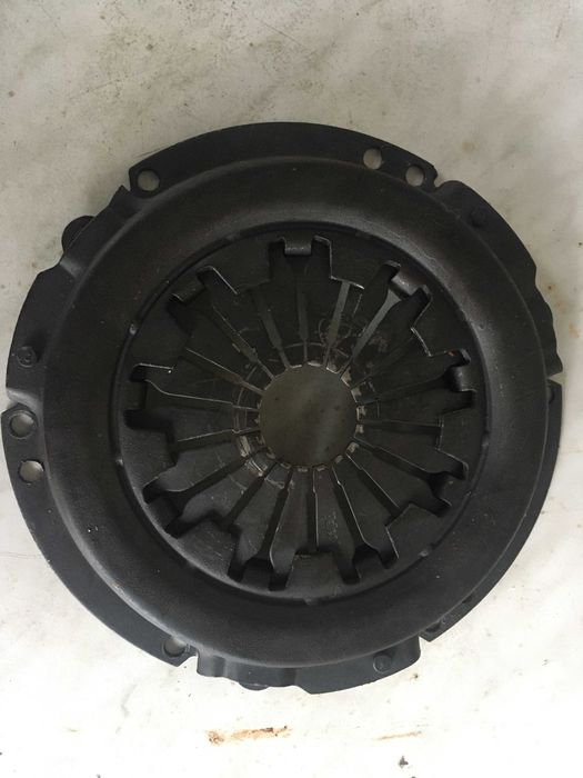 Продам корзину сцепления Valeo НОВУЮ на ВАЗ 2109