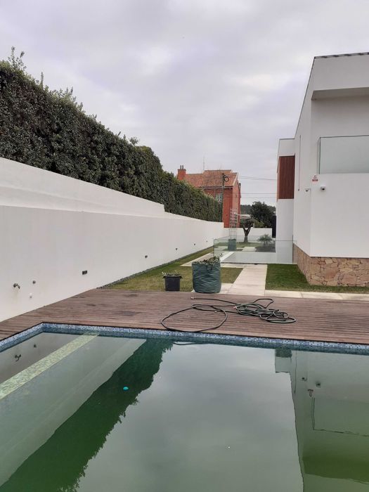 Jardinagem / Podas de sebes e árvores / Limpezas de terrenos