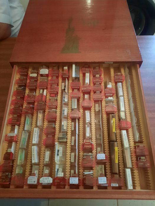 350 - Agulhas e cabeças de gira discos novas "vintage"de várias marcas
