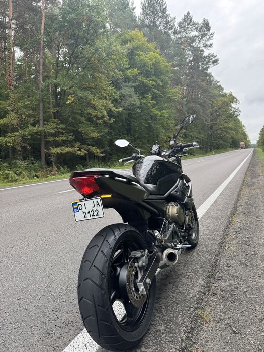 мотоцикол в хорошому стані YaMaHa XJ6