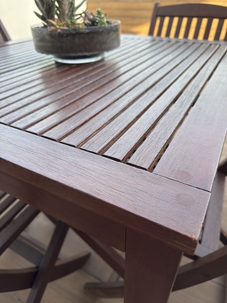 Mesa de jardim (em optimo estado)