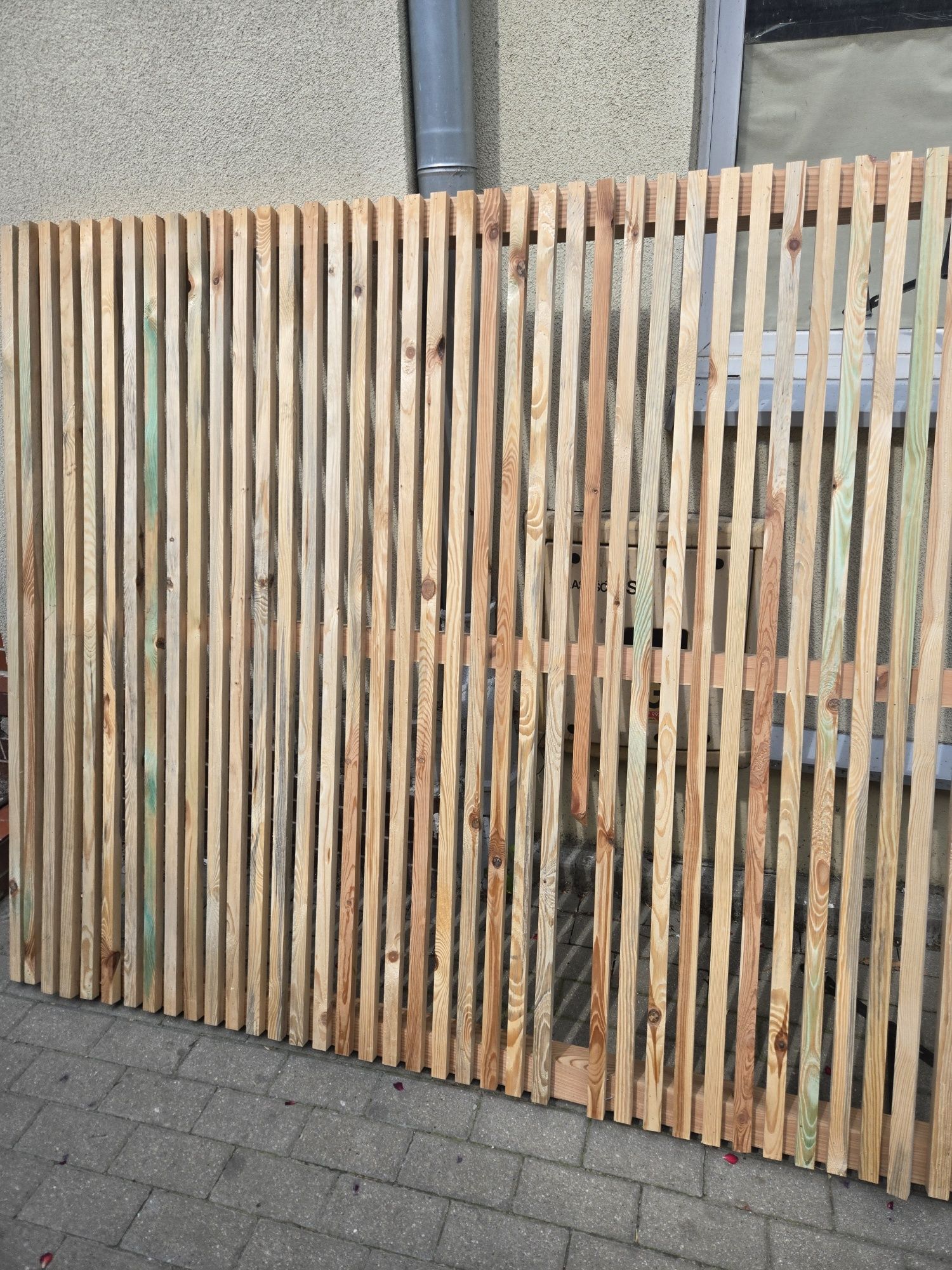 Łóżko sypialniane Ikea białe boki