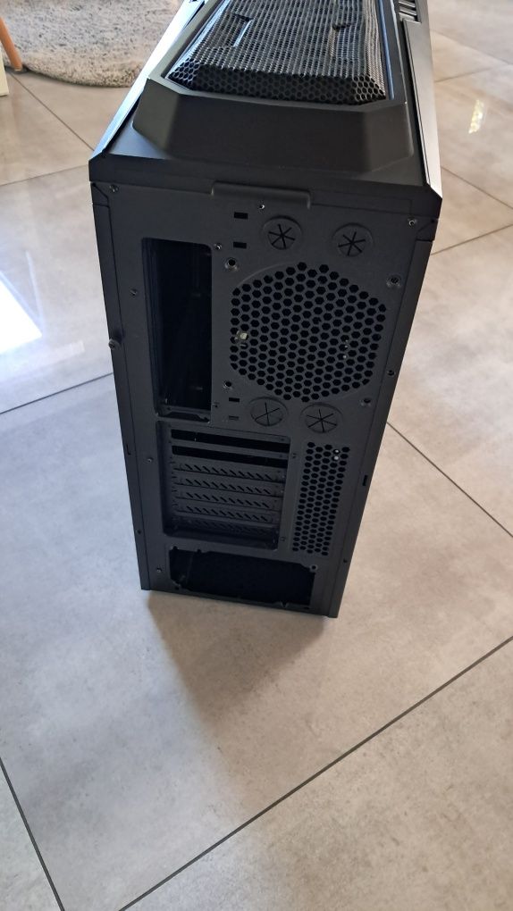 Silentium Pc Gladius X60 Pure Black USB 3.2 Gamingowa duża solidna