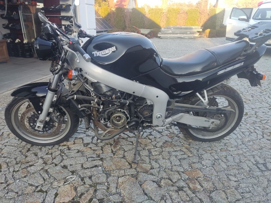 Motocykl Triumph 999i