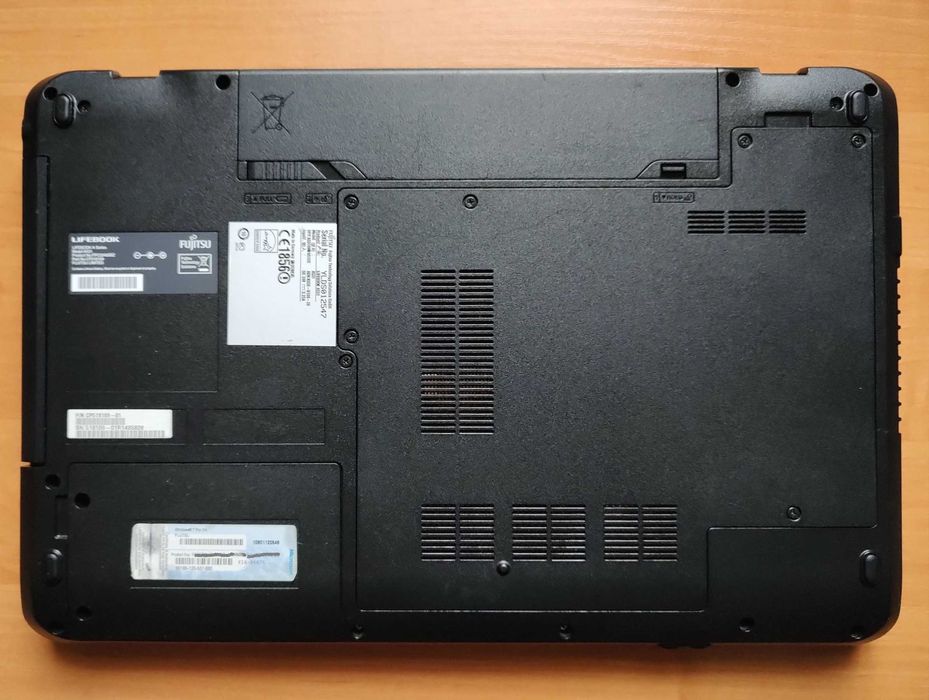 Fujitsu Lifebook A531,i5-2450M,ОП-12Гб/SSD/HDD/ліц.Win11