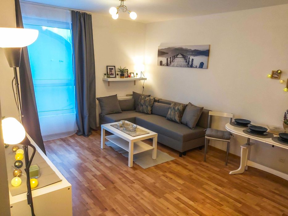 Nowa Huta / Bieńczyce / ul. Fatimska 61 / miejsce postojowe