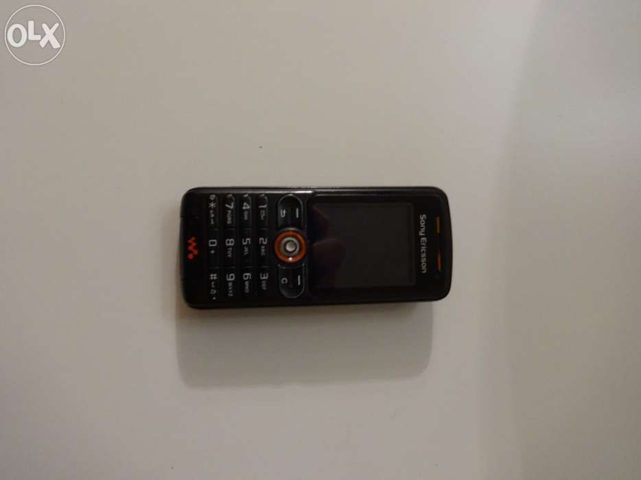 Telemóvel avariado Sony Ericsson W200i (p/peças)