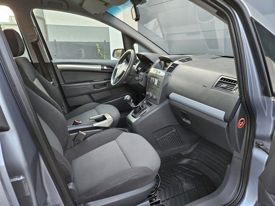 Opel Zafira B # 1.8 b + GAZ # Wymieniony Rozrząd # 7 Osobowa # Klima #