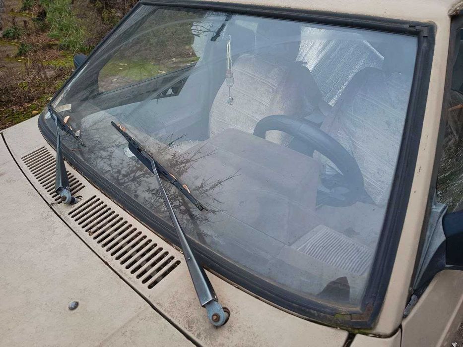 В продаже автомобиль Москвич 2141