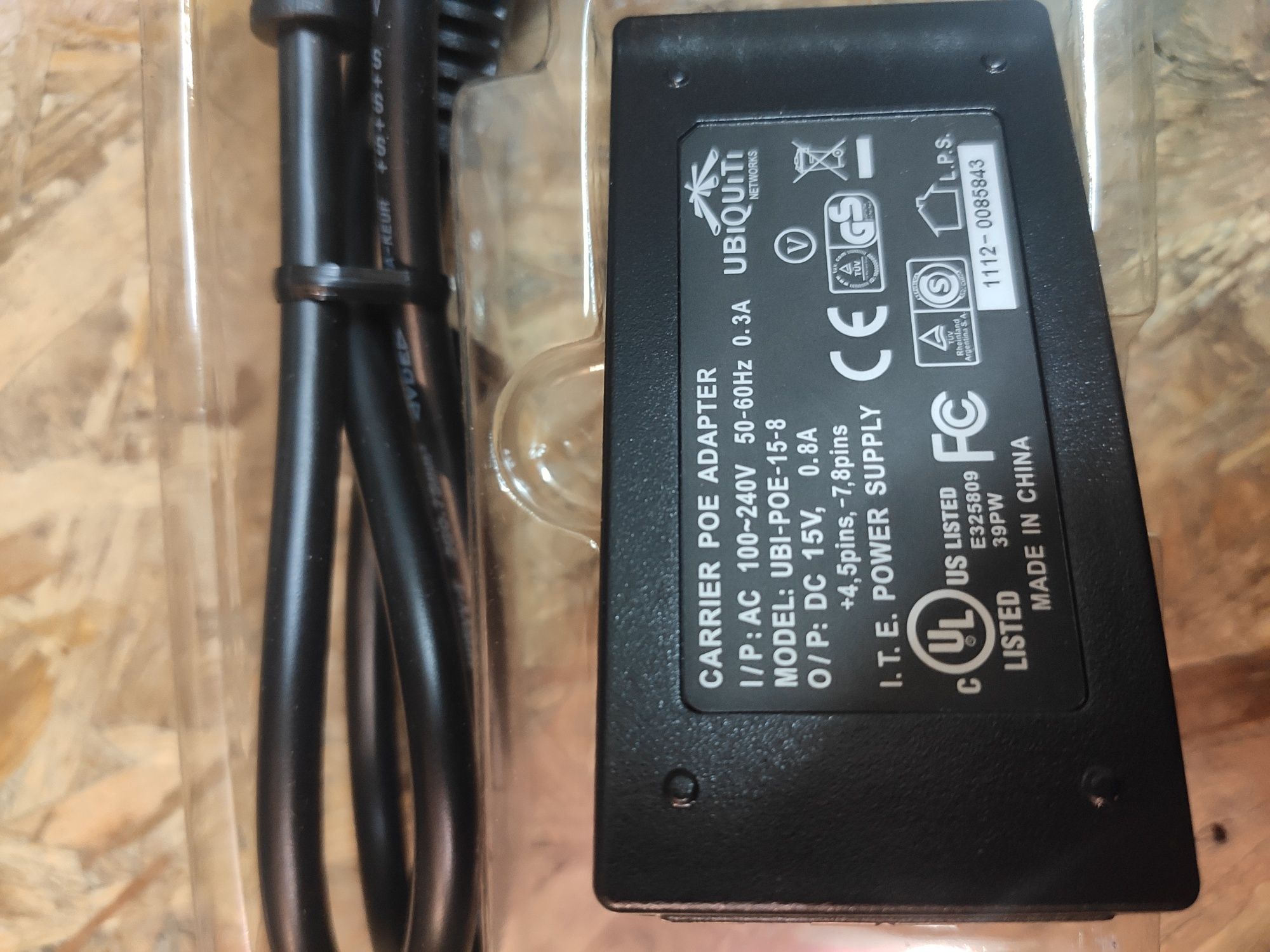 Ubiquiti PoE Adapter POE-15-12W 0.8A