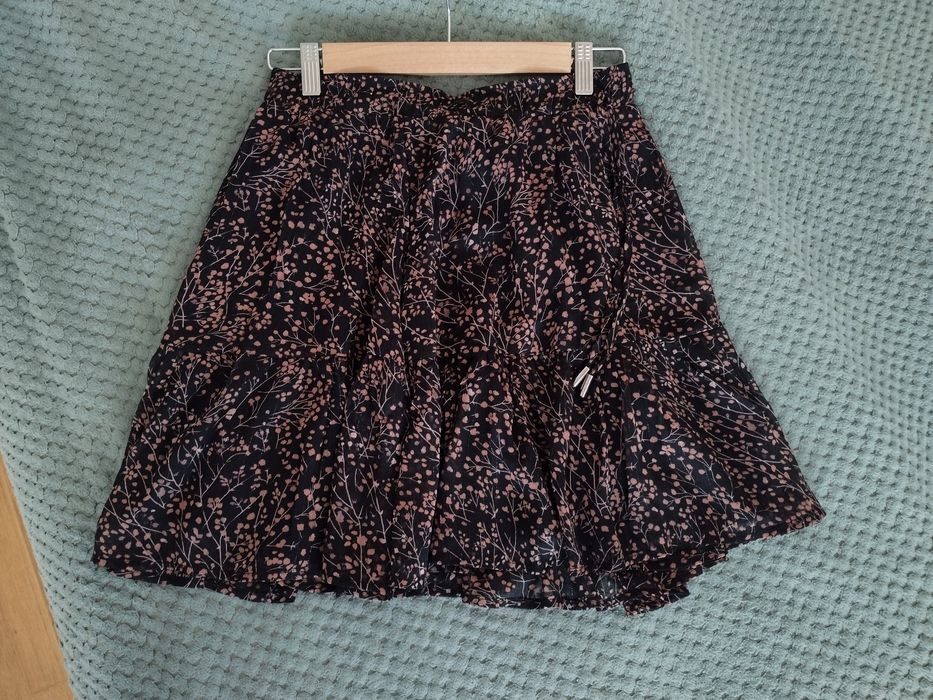 Spódnica mini rozkloszowana