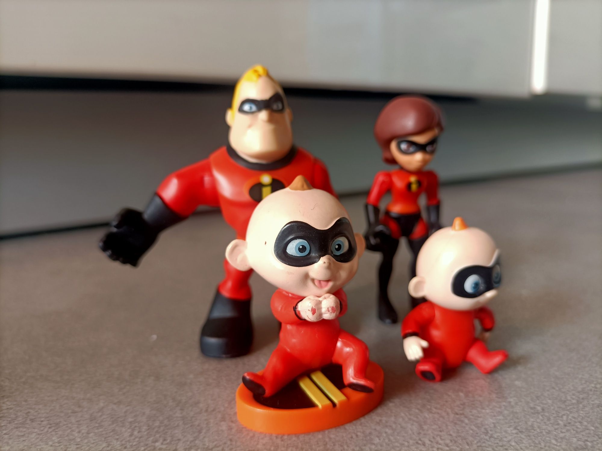 Iniemamocni figurki z bajki