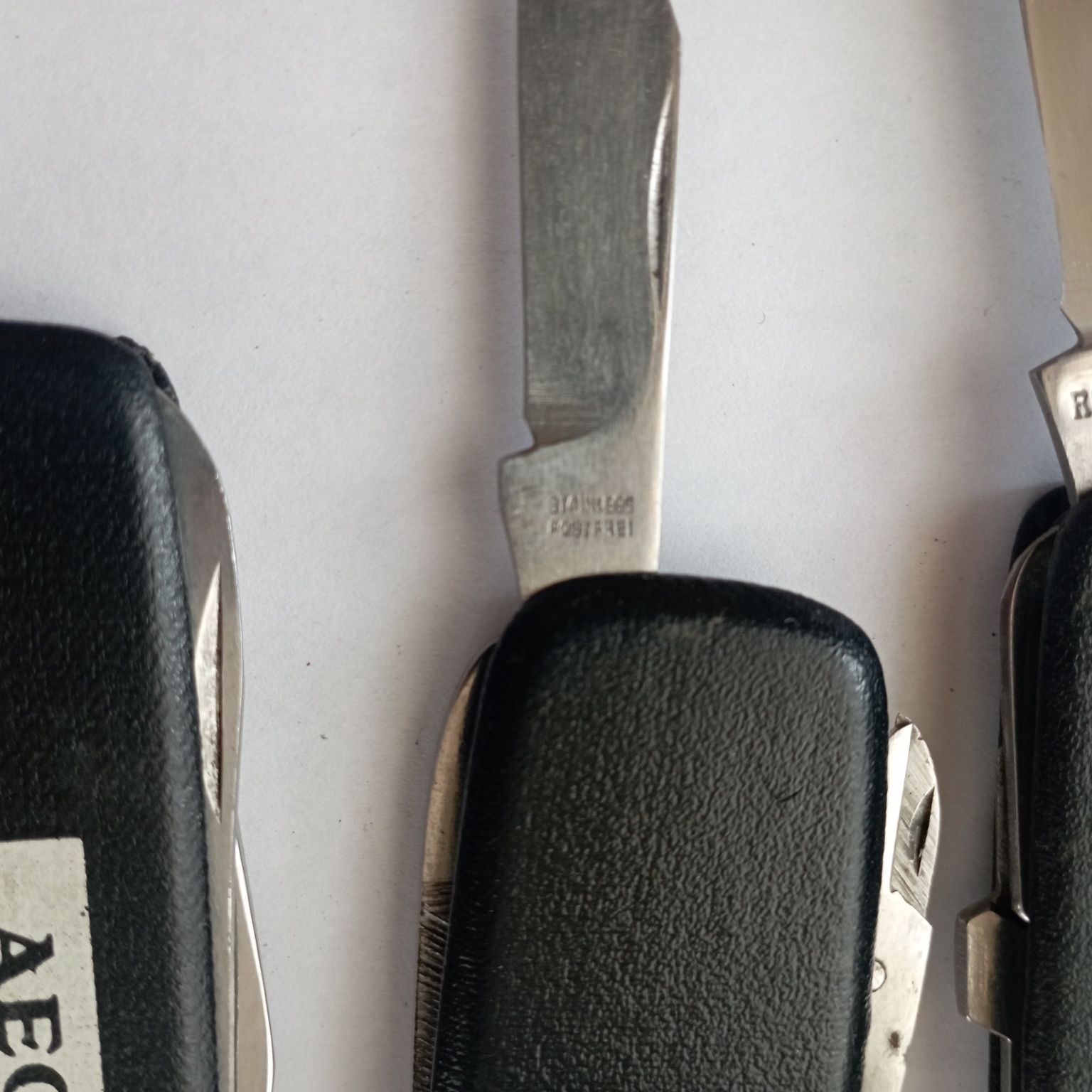 Карманні ножі різні