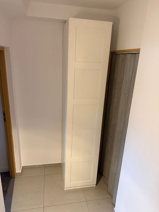 Szafa PAX IKEA - obudowa i drzwi 50x58x236